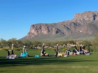 yoga-at-superstition-mountain