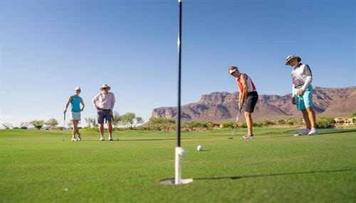 putting-on-18th-green