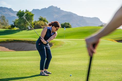 superstition-mountain-ladies-play-golf
