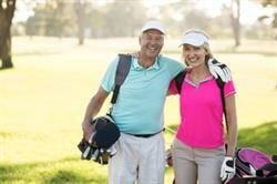 happy-mature-golfer-couple