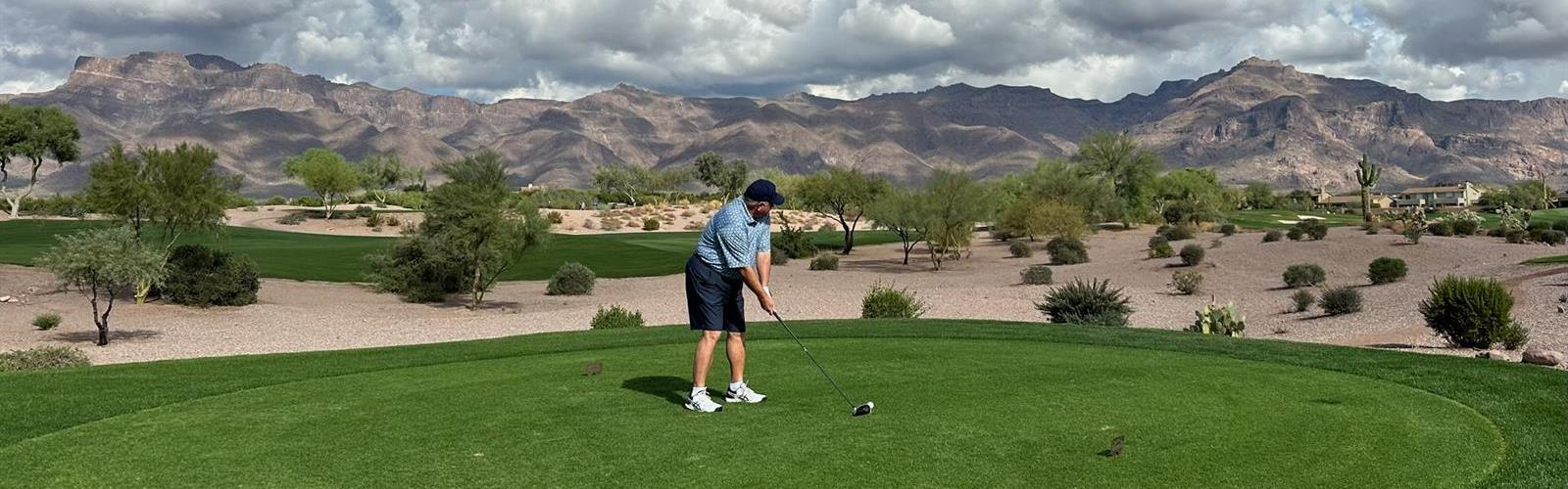golf-in-the-fall-at-superstition-mountain