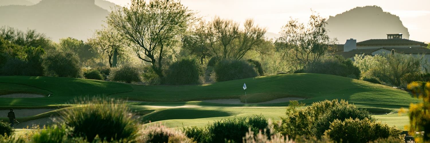 superstition-mountain-golf-course-at-dawn